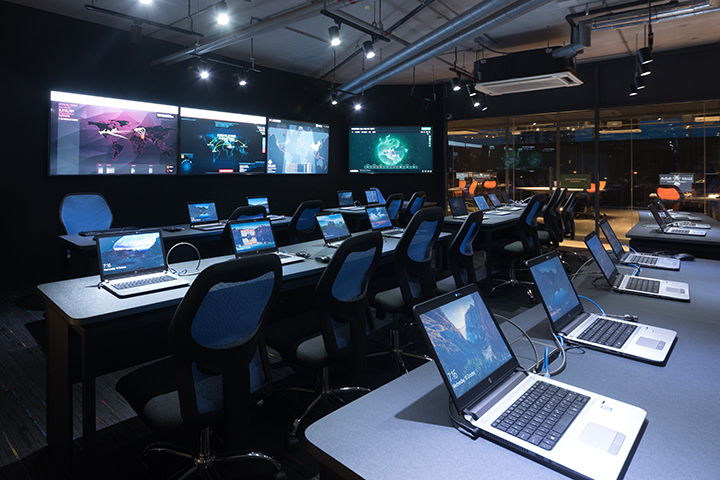 APU IT labs and practical learning facilities