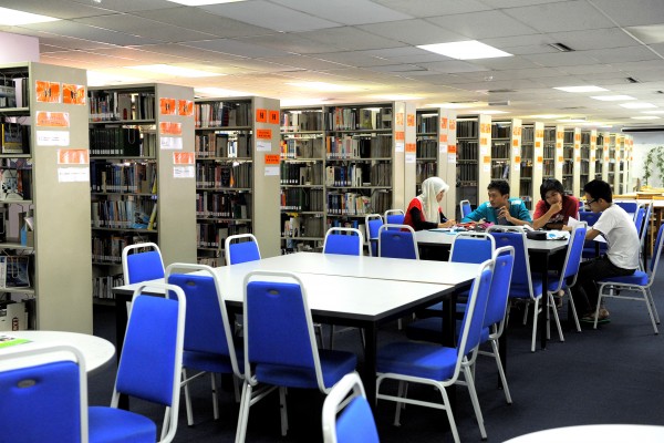 Library and study areas at KLUST
